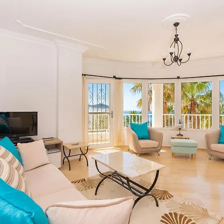 Duplex With Roof Terrace & Panoramic Sea View Daire *