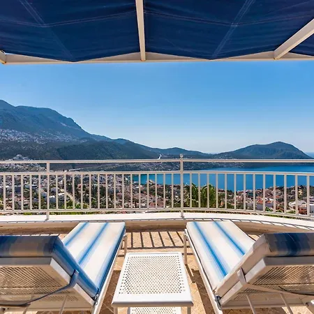 Daire Duplex With Roof Terrace & Panoramic Sea View
