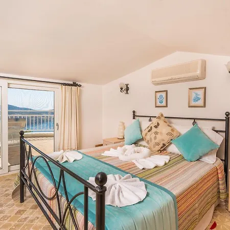 Daire Duplex With Roof Terrace & Panoramic Sea View *