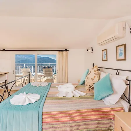 Daire Duplex With Roof Terrace & Panoramic Sea View